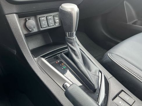 Used 2014 Toyota Corolla LE Premium image 26