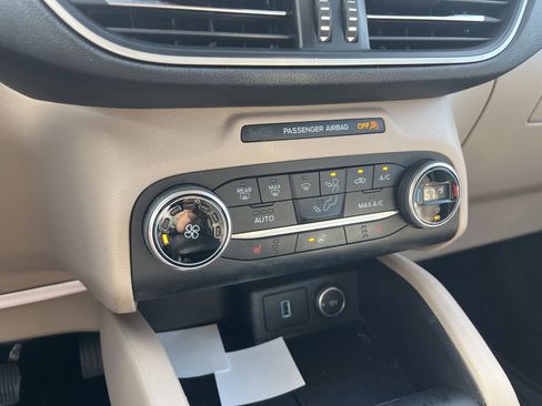 Used 2020 Ford Escape SEL FWD image 13