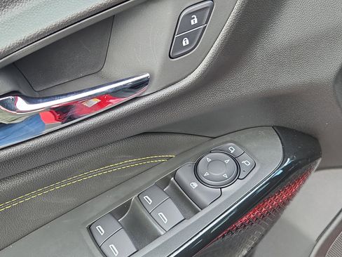 New 2026 Chevrolet Trax LT w/ LT Convenience Package image 12