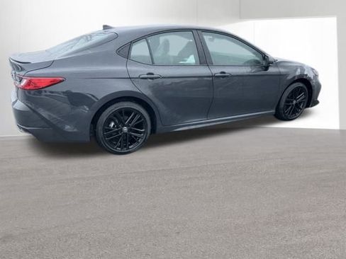 Used 2026 Toyota Camry SE w/ Convenience Package image 11