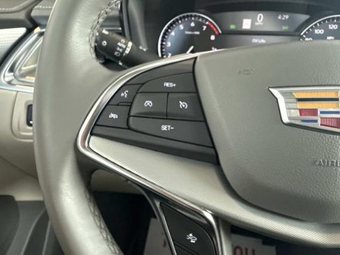 Certified 2024 Cadillac XT5 Premium Luxury w/ LPO, Floor Liner Package AWD/4WD image 39