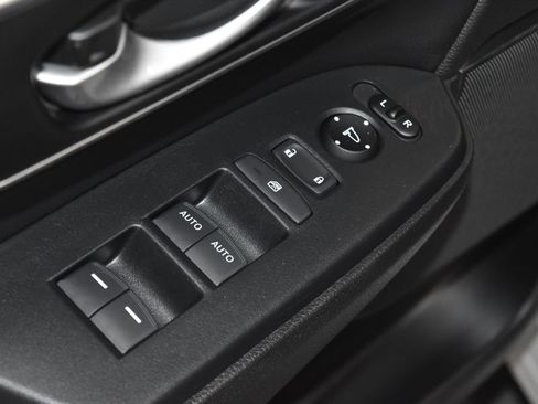 Used 2022 Honda CR-V EX-L image 6