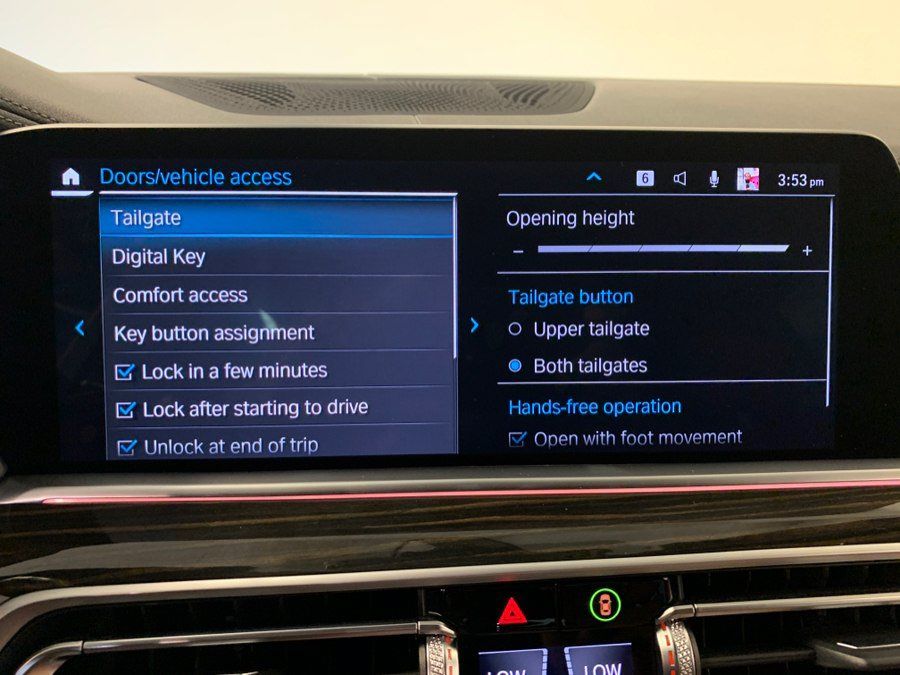 Used 2023 BMW X5 xDrive40i w/ M Sport Package AWD/4WD image 39