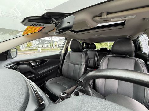 Used 2018 Nissan Rogue Sport SL w/ SL Premium Package AWD/4WD image 8