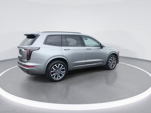 Used 2024 Cadillac XT6 Sport image 8