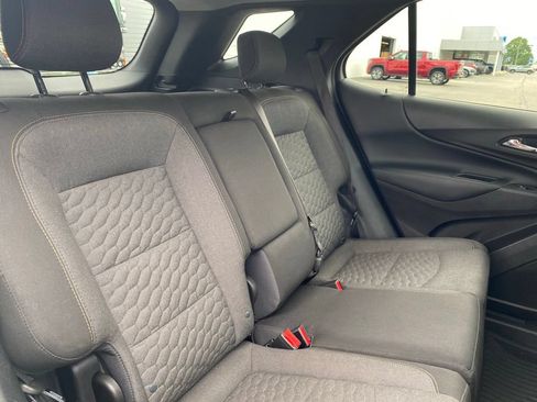 Used 2018 Chevrolet Equinox LT FWD image 24