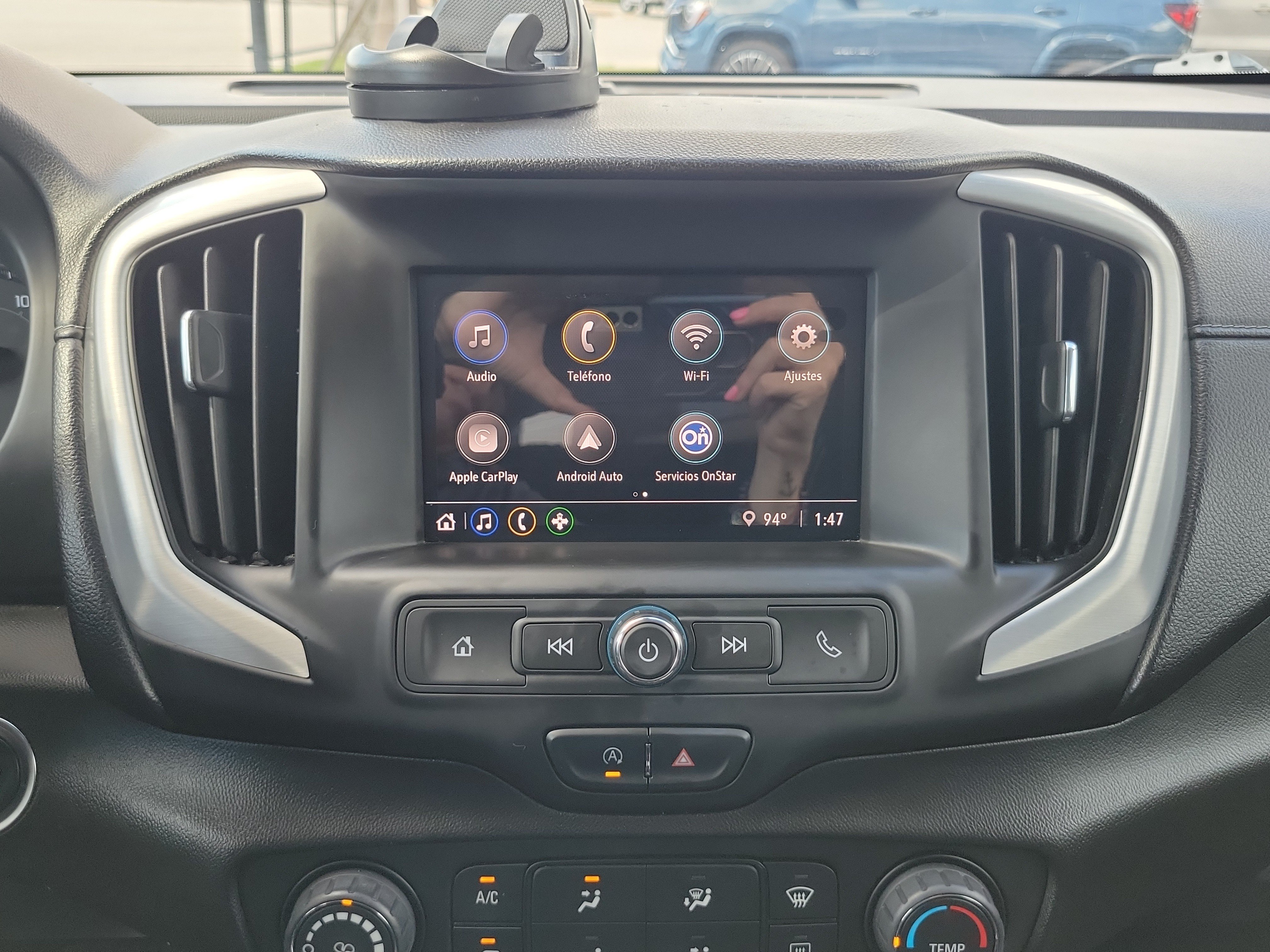 Used 2022 GMC Terrain SLE FWD image 20