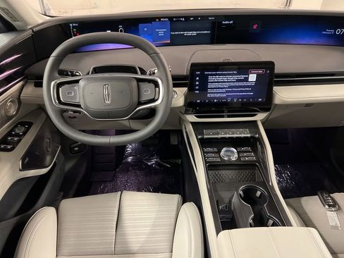 New 2026 Lincoln Nautilus Reserve image 8