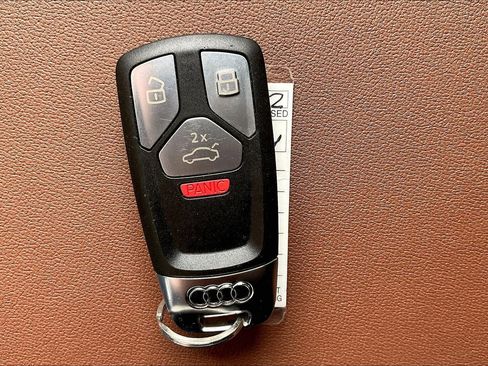 Used 2022 Audi Q5 2.0T Premium Plus image 24