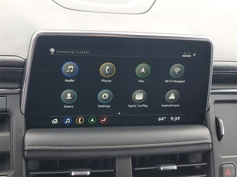 Used 2021 GMC Yukon XL SLT w/ SLT Premium Package image 17