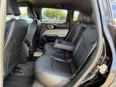 Certified 2024 Jeep Compass Limited AWD/4WD image 10