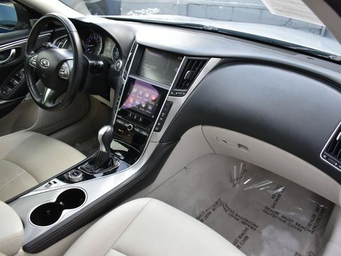 Used 2017 INFINITI Q50 3.0t Premium RWD image 13