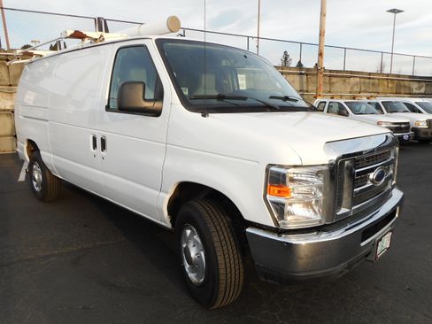 Used 2013 Ford E-350 and Econoline 350 Super Duty w/ Commercial Cargo Van Pkg image 1