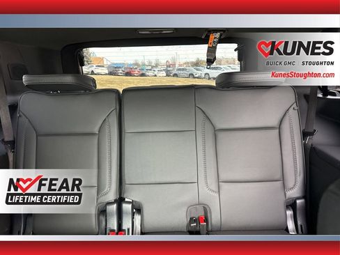 Used 2025 GMC Yukon Denali AWD/4WD image 45