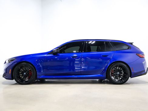Used 2025 BMW M5 Touring image 17