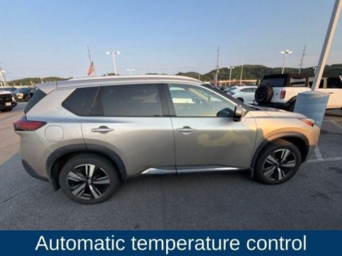 Used 2021 Nissan Rogue SL AWD/4WD image 11