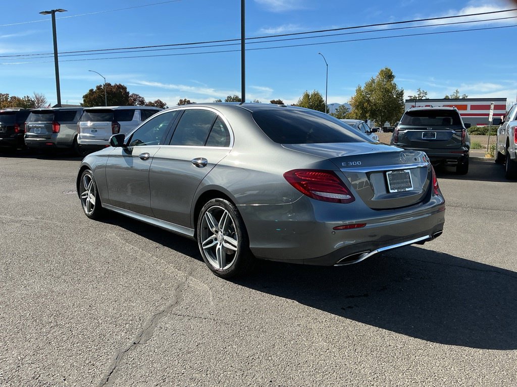 Used 2017 Mercedes-Benz E 300 4MATIC image 6