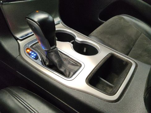 Used 2021 Jeep Grand Cherokee Laredo X image 26