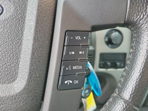 Used 2013 Ford F150 XLT w/ XLT Chrome Pkg AWD/4WD image 22