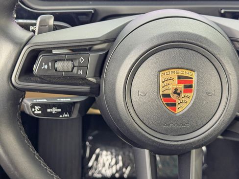 Used 2024 Porsche Cayenne w/ Sport Chrono Package image 22