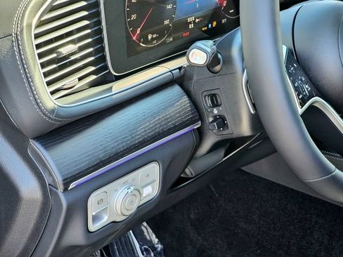 New 2026 Mercedes-Benz GLS 450 4MATIC image 15