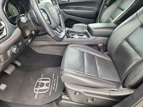 Used 2025 Dodge Durango GT AWD/4WD image 10