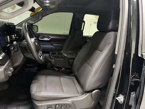 Certified 2025 Chevrolet Silverado 1500 LT AWD/4WD image 19