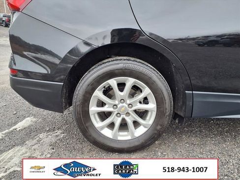 Used 2021 Chevrolet Equinox LS w/ LS Convenience Package image 9