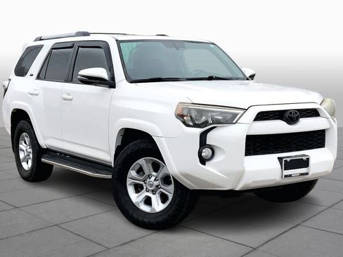 Used 2019 Toyota 4Runner SR5 Premium image 2