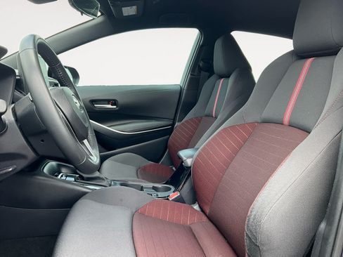 Used 2025 Toyota Corolla SE FWD image 9