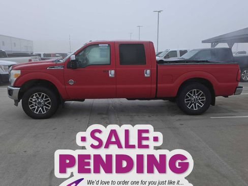 Used 2011 Ford F250 Lariat w/ Lariat Interior Pkg image 4