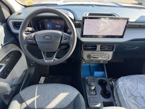 New 2026 Ford Maverick XLT image 15