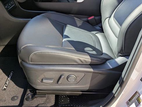 New 2026 Hyundai Tucson Limited FWD image 4