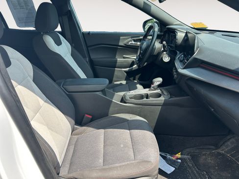 Certified 2024 Chevrolet Trax RS FWD image 15