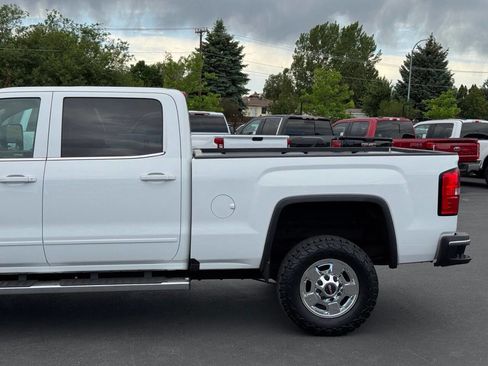 Used 2019 GMC Sierra 2500 SLE AWD/4WD image 5