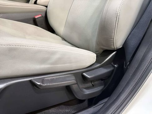 Used 2021 Honda HR-V EX image 21