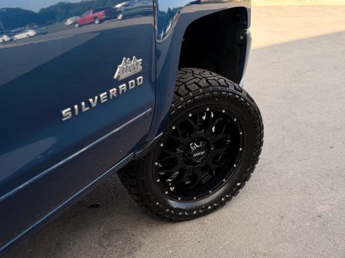 Used 2018 Chevrolet Silverado 1500 LT w/ All Star Edition AWD/4WD image 15