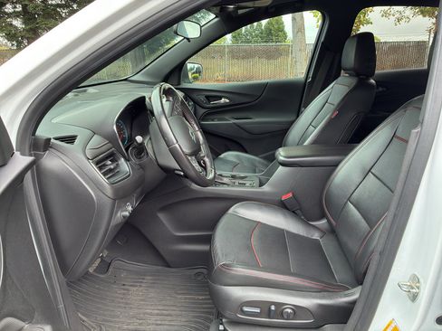 Used 2022 Chevrolet Equinox RS w/ RS Leather Package FWD image 20