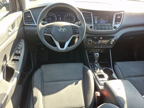 Used 2017 Hyundai Tucson SE image 12