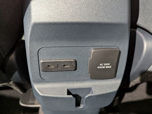 New 2025 Ford Maverick XLT w/ XLT Luxury Package image 11