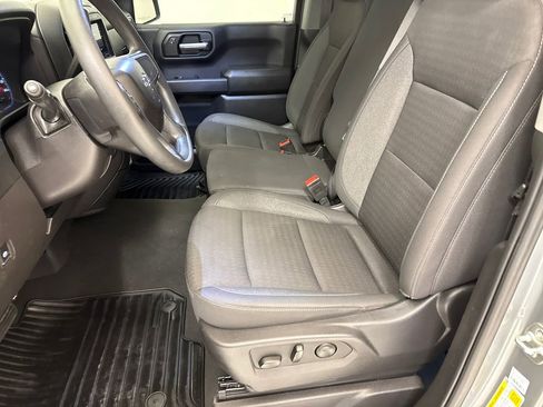 Used 2025 Chevrolet Silverado 1500 Custom Trail Boss w/ LPO, Dark Essentials Package image 18