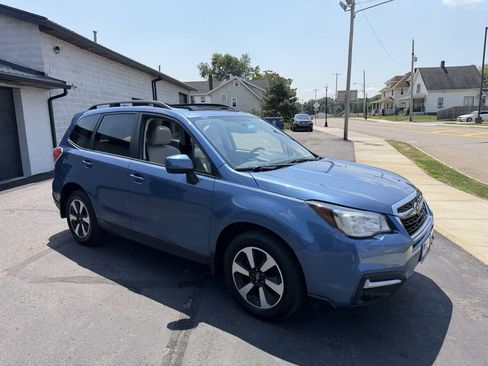 Used 2018 Subaru Forester 2.5i Premium AWD/4WD image 6