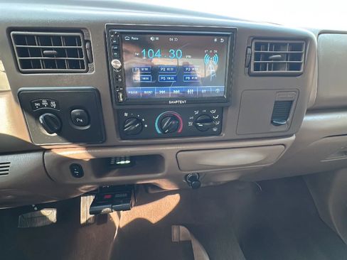 Used 2004 Ford F250 Lariat image 12