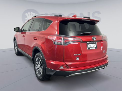 Used 2017 Toyota RAV4 XLE w/ Carpet Mat Package AWD/4WD image 4