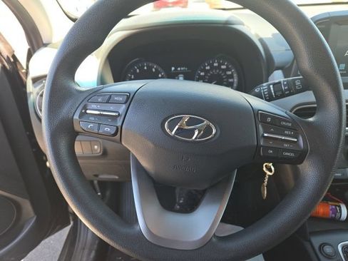 Used 2018 Hyundai Kona SE AWD/4WD image 2