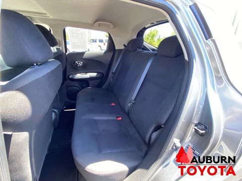 Used 2011 Nissan Juke SV FWD image 22