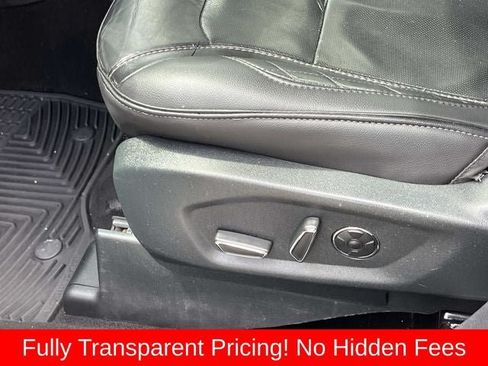 Used 2018 Ford Explorer Platinum AWD/4WD image 28