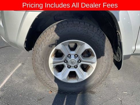 Used 2014 Toyota 4Runner SR5 AWD/4WD image 2