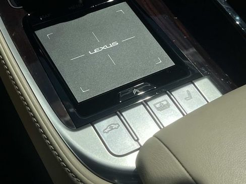 Used 2019 Lexus LS 500 w/ Interior Upgrade Package RWD image 34