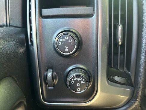 Used 2016 Chevrolet Silverado 1500 LT w/ All Star Edition AWD/4WD image 7